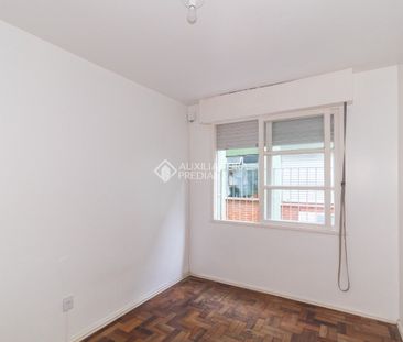 Apartamento com 2 quartos e 40m² para alugar em Cristal, Porto Alegre. - Foto 5
