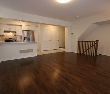 For Lease - 66 Casely Avenue, Richmond Hill, Ontario - Photo 4