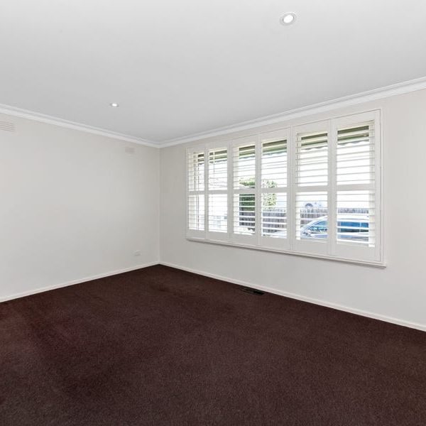 2/4 Ardoyne St, Black Rock VIC 3193 - House For Rent | Domain - Photo 1