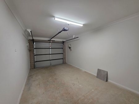 Modern Comfort in a Quiet Taree Location - Photo 5