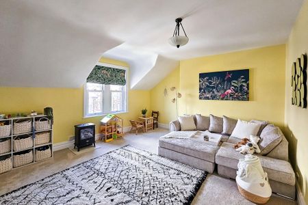 3 bedroom semi-detached house to rent - Photo 3