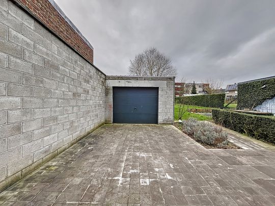 Moderne woning aan het station van Denderleeuw - Foto 1