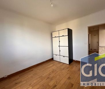 Location Appartement 3 pièces 64m² - Photo 3