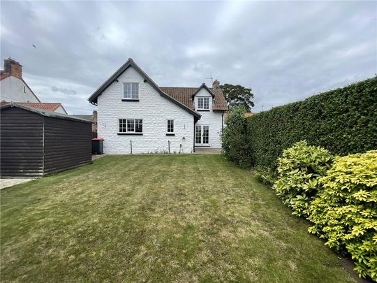 3 bedroom detached house to rent - Photo 1