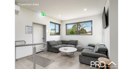 STUDIO APARTMENT WITH EXTRAS - Photo 4