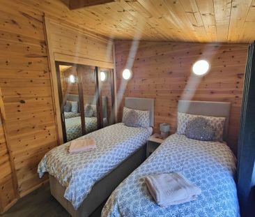 Brookes Lane, Scropton - Photo 1