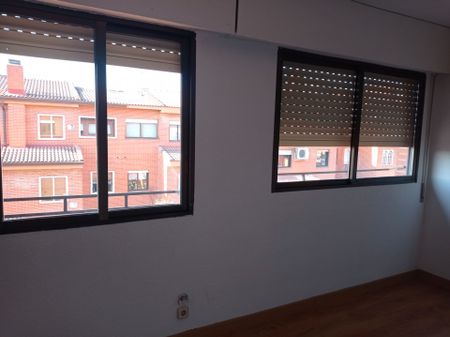 Casa adosada de alquiler en Calle de Santillana del Mar, 12, Casco Antiguo - Photo 3