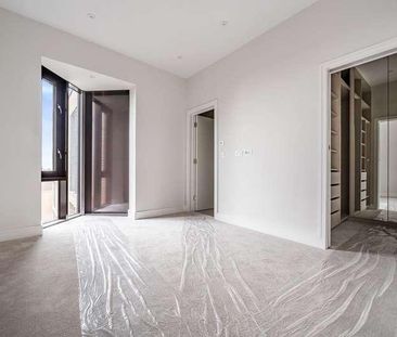 Finchley Road, London, NW11 - Photo 6