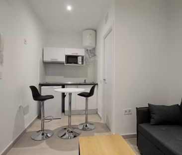 Calle de Santoña, Madrid, Community of Madrid 28026 - Photo 4