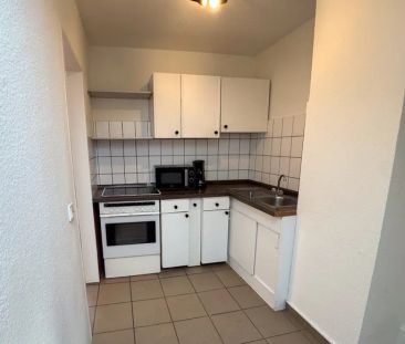 Großzügiges 1-Zimmer-Apartment im charmanten Dachgeschoss - Photo 1