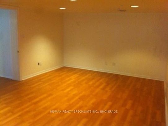 For Lease - 23 Tunbridge Crescent, Toronto, Ontario - Photo 1