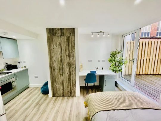 Courtyard Studio - Photo 1