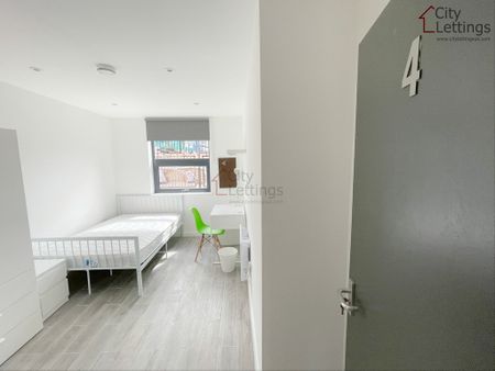 1 Bedroom Apartment - Photo 5