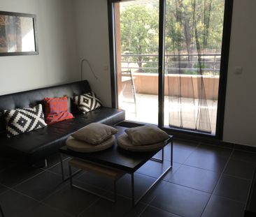 Location Appartement 2 pièces 43m² AIX EN PROVENCE 90ème - Photo 1