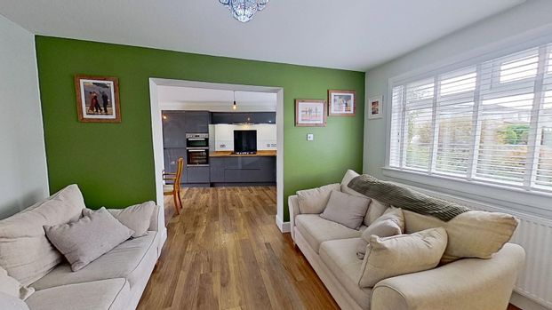 3 bedroom semi-detached house to rent - Photo 1