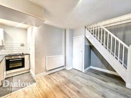 2 bedroom terraced house to rent - Photo 2