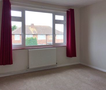 Oaklands Way, Basingstoke, Hampshire, RG23 - Photo 4