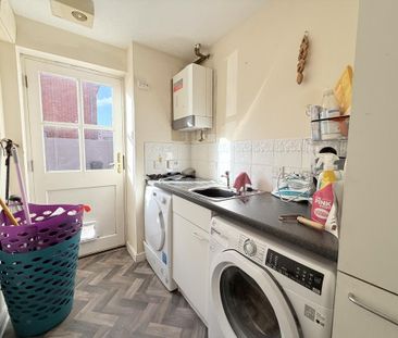 4 bedroom detached house to rent - Photo 1