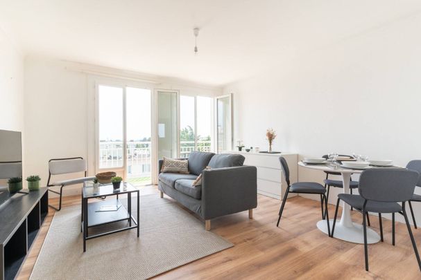 Bright and Spacious 4 BR Near Tram and Audencia - Photo 1