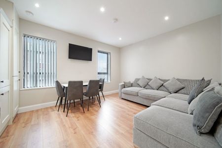 Apt 2,8 Newington Street, Belfast BT15 2HQ - Photo 3
