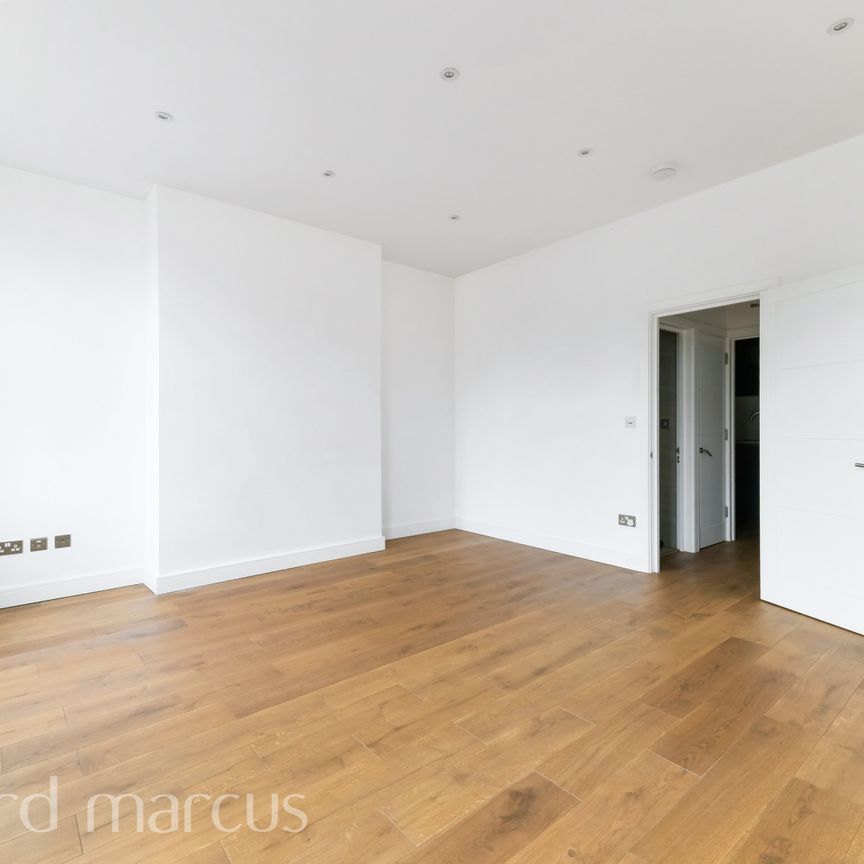 Portland Road, London - Photo 1