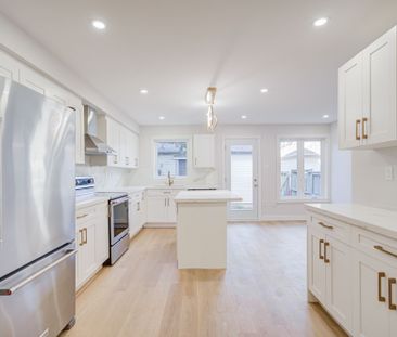 For Lease - 119 Glenashton Drive, Oakville, Ontario - Photo 5