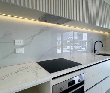 Modern Comfort Meets Convenience - Photo 5