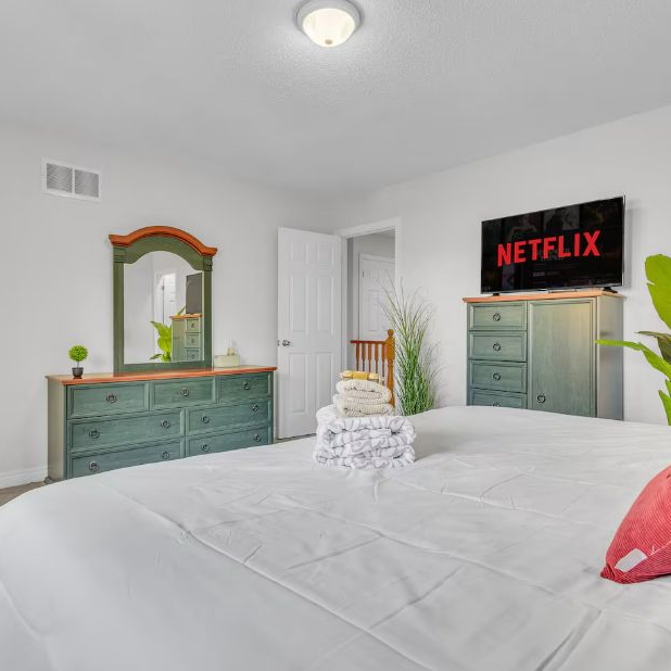 For Lease - 1245 Stephenson Drive Unit# 17, Burlington, Ontario - Photo 1