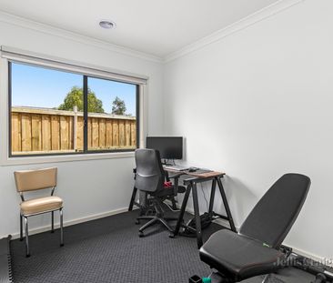 1 Euston Way, Strathtulloh - Photo 3