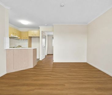 Unfurnished Second Floor Apartment in the Heart of Chevron Island - Photo 2
