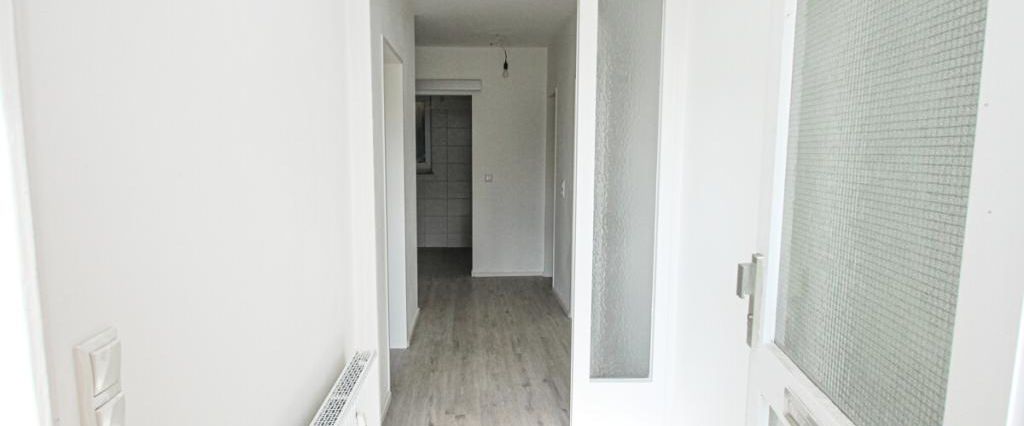 "Parkwohnanlage Wilhelmshöhe" Renovierte 2-Zimmer Wohnung mit kleiner Terrasse - Photo 1