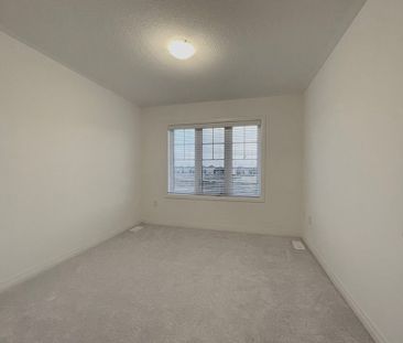 For Lease - 65 Kirkwood Way, Barrie, Ontario - Photo 3