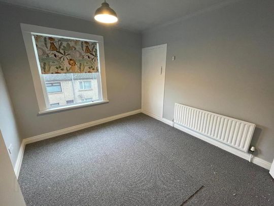 21 Bank Road, Larne, BT40 3AJ - Photo 1