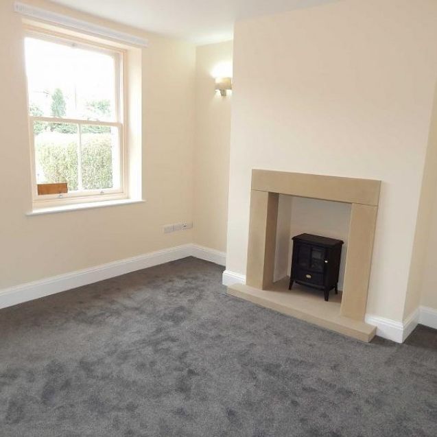 2 Bedroom Terraced Available Arranging tenancy - Photo 1