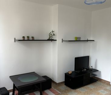 Location Appartement 3 pièces 58m² MARSEILLE 9ème - Photo 2