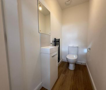 3 bedroom semi-detached house to rent - Photo 5