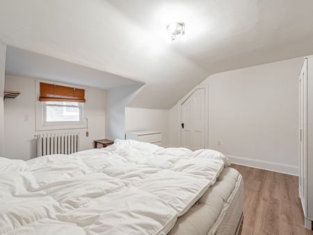 For Lease - 351 Palmerston Boulevard Unit# 3rd Flr, Toronto, Ontario - Photo 3