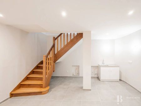 Rental Apartment Paris 18th Clignancourt - Photo 5