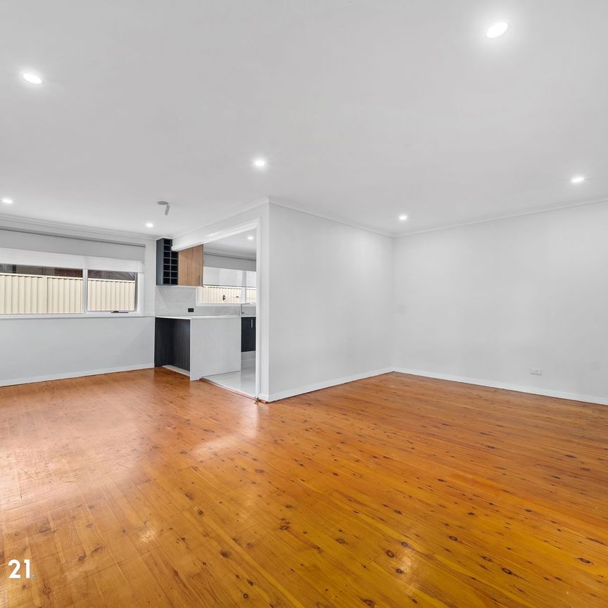 Stunning 6 Bedroom Home - Photo 1