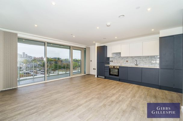 Orla Lodge, 1A High Mead, Harrow, HA1 2BP - Photo 1