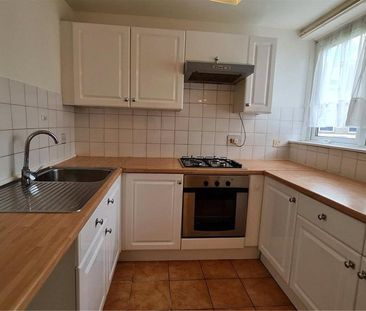 3 bedroom apartment to rent - Photo 4