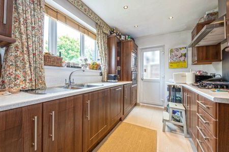 Tudor Drive, Kingston upon Thames, KT2 - Photo 4