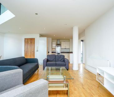 3 bedroom flat to rent - Photo 1