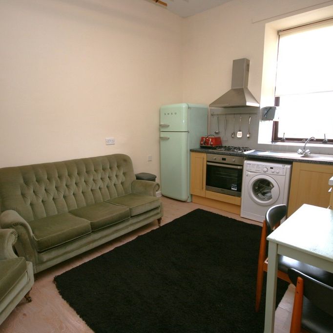 Berkeley Street, Bright 1 Bed Furnished Apartment, Finnieston – Available 04/02/2026 - Photo 1