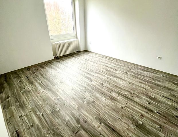 schöne 3-Zimmerwohnung mit Balkon - Foto 1