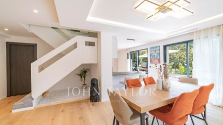 Villa à louer Mougins, Cote d'Azur, France13 500 EUR / Mois - Photo 3