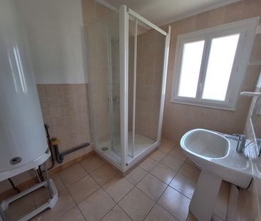 Location Appartement 3 pièces 55m² - Photo 2