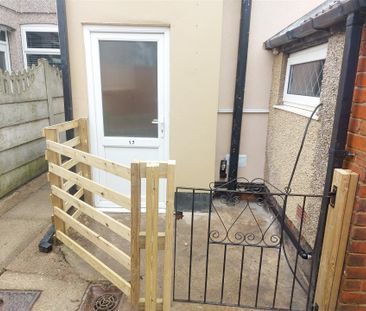 2 bedroom End of terrace house to rent - Photo 6