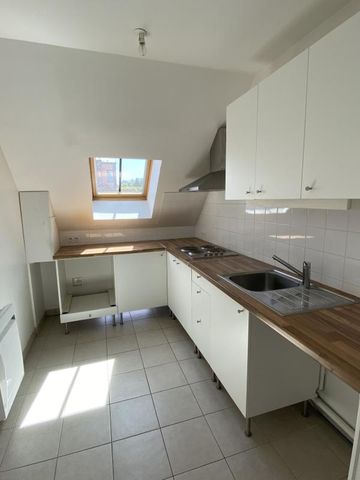 Location Appartement 3 pièces 65m² MONTCENIS 71710 - Photo 2