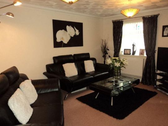 3 bedroom semi-detached house to rent - Photo 1